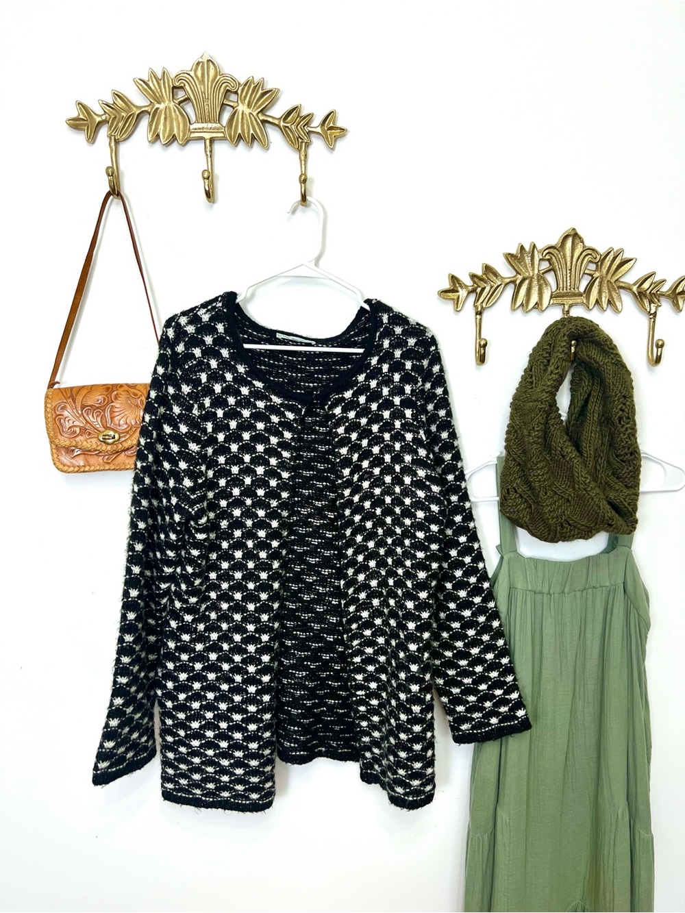 Knit  style cardigan sweater L ptp 22”